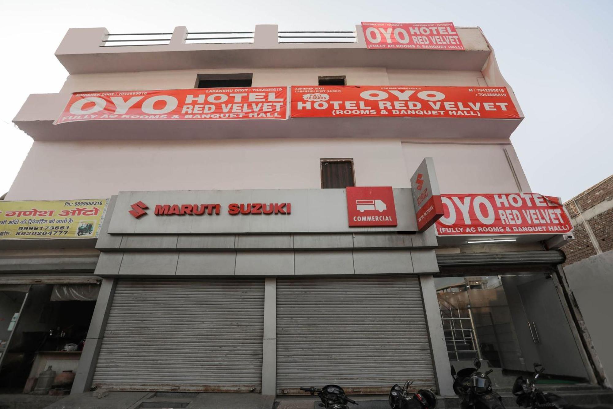 Hotel O Red Velvet Rooms & Banquet Faridabad Bagian luar foto